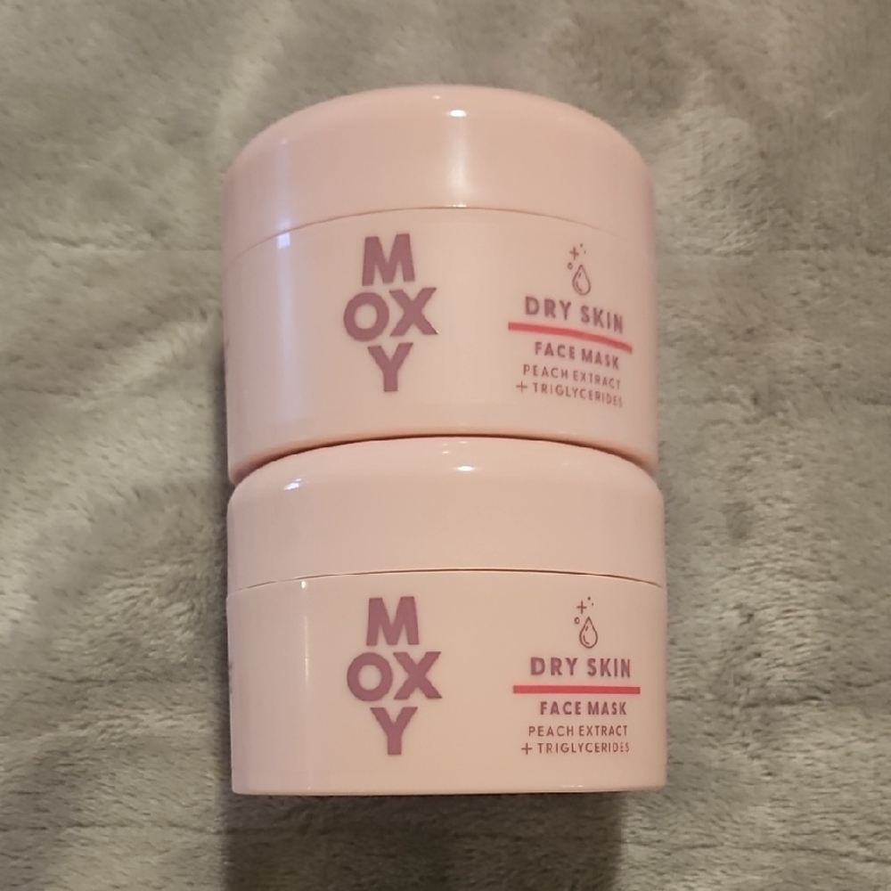 Moxy Pink Face Mask for Dry Skin